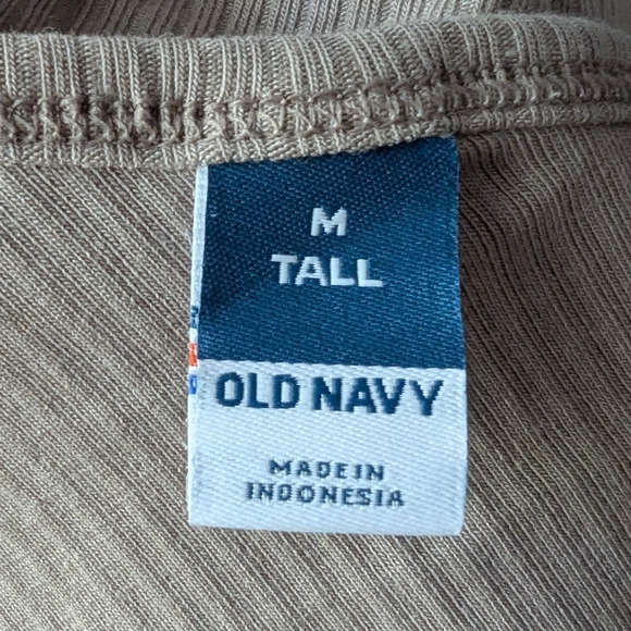 NEW Old Navy Women's Medium Tall One-Sleeve Rib-Knit Top Mollusk Tan Sand 30 - Picture 7 of 11